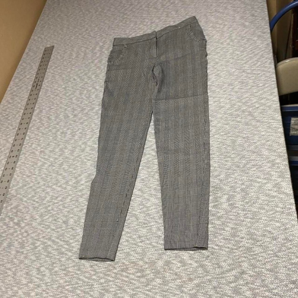 Simply Styled by Sears Gray & white dress pants with pockets women S. SKU-B924
